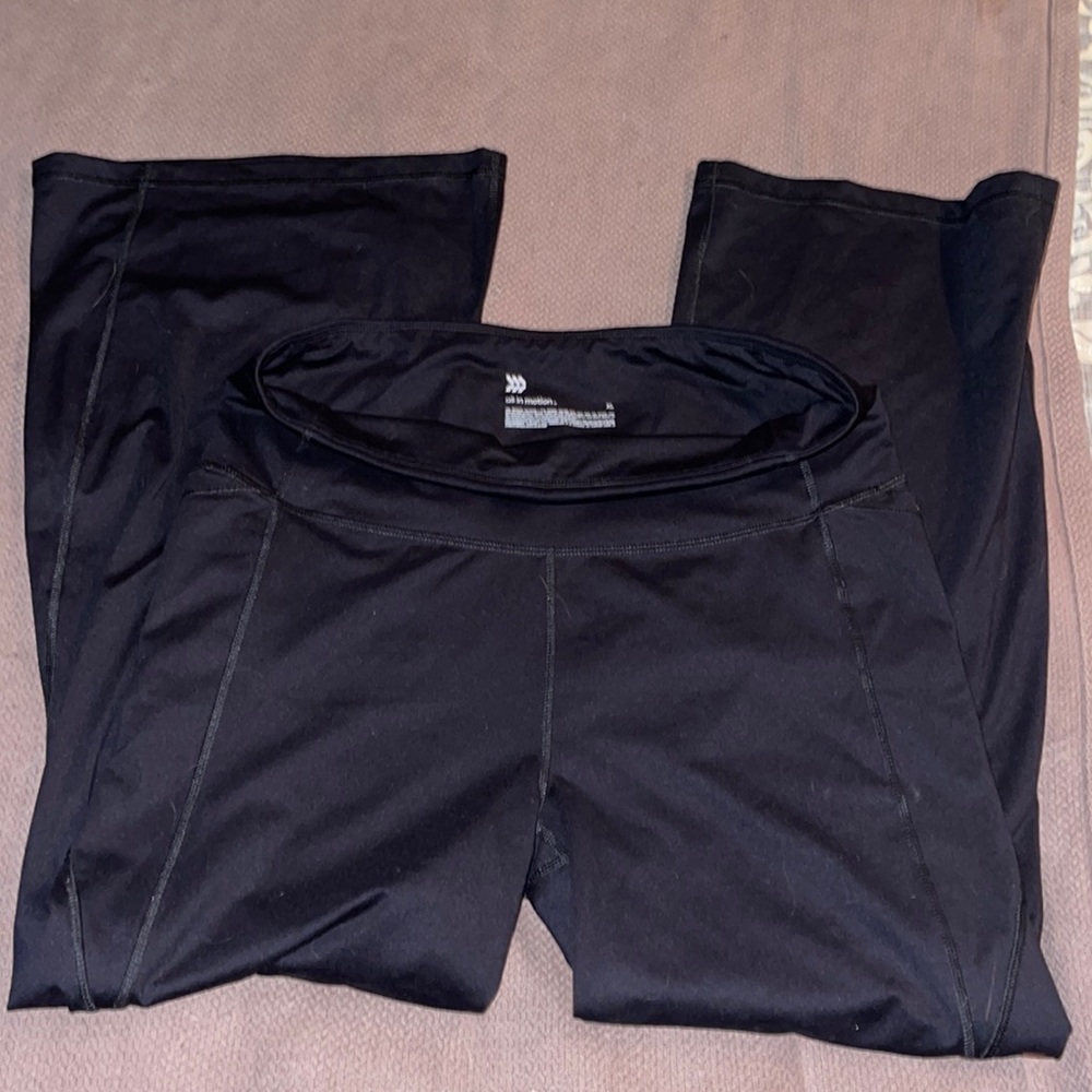 Black wide leg yoga pants